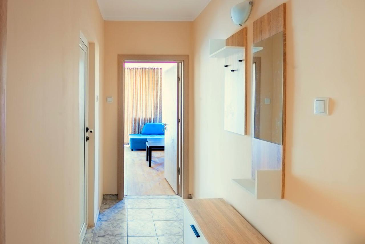 House With Garden Hotel Pomorie Exterior photo
